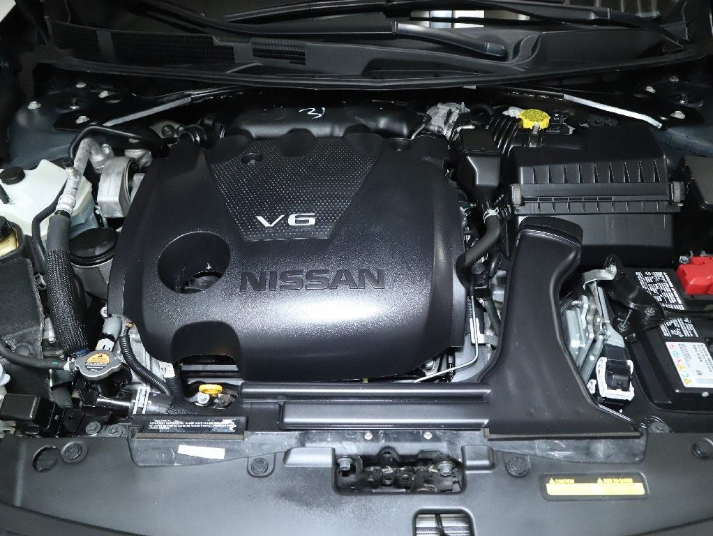 2023 Nissan Maxima SR