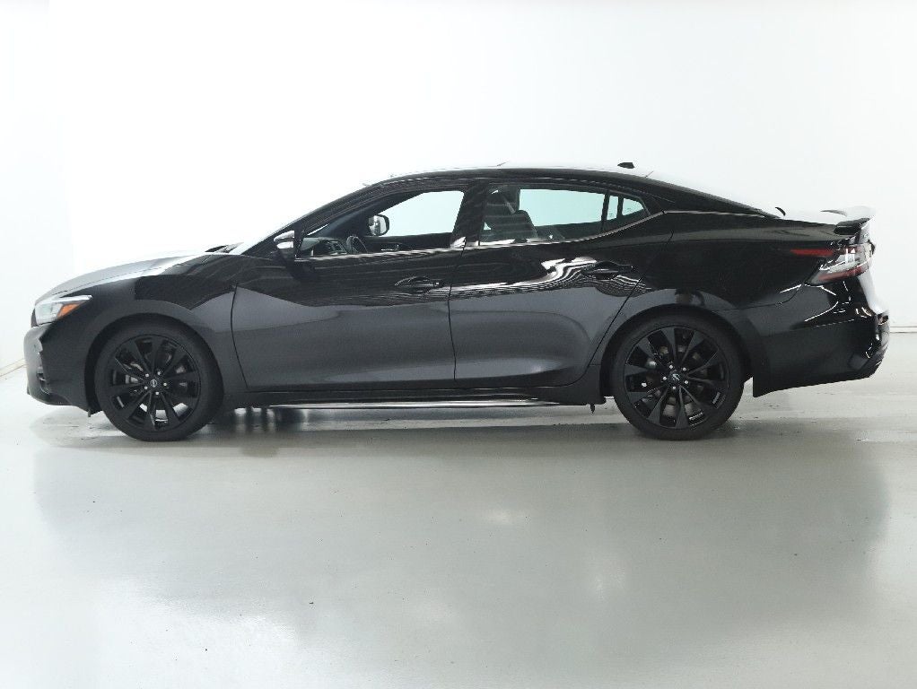 2023 Nissan Maxima SR