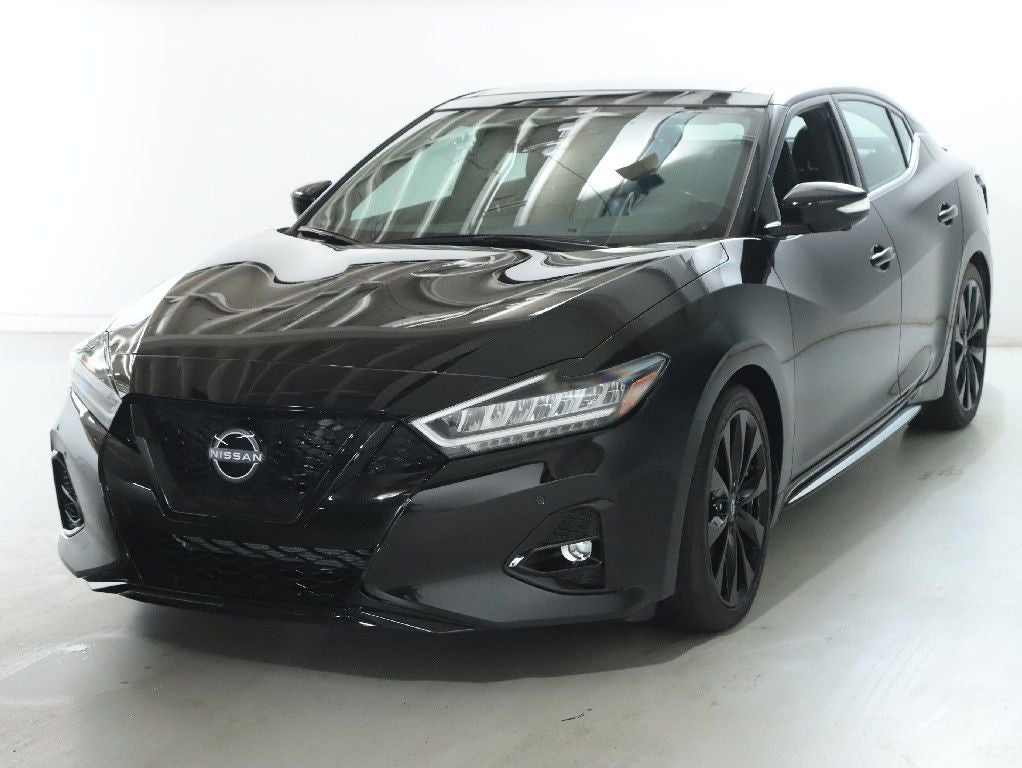 2023 Nissan Maxima SR