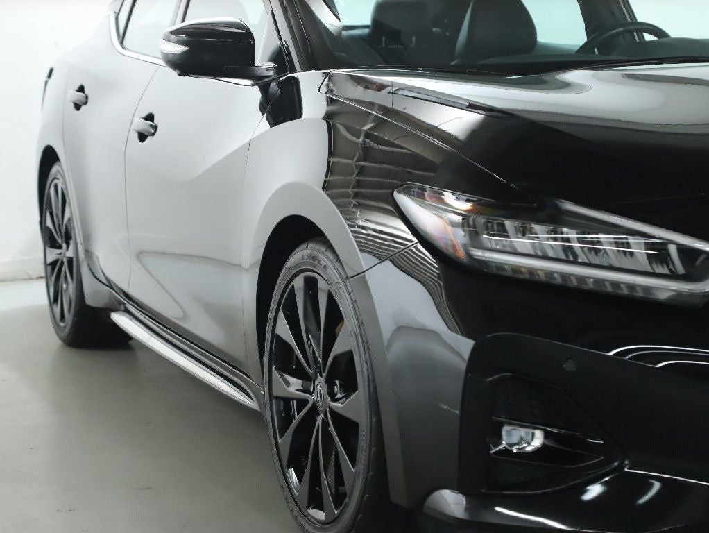 2023 Nissan Maxima SR