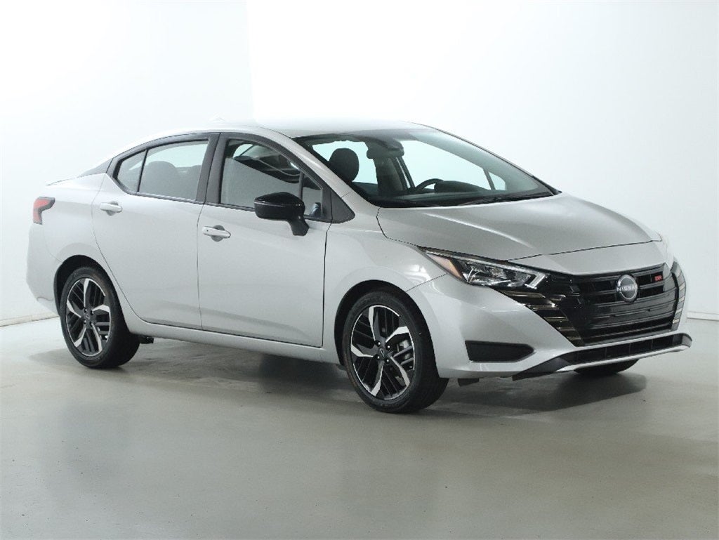 2024 Nissan Versa 1.6 SR