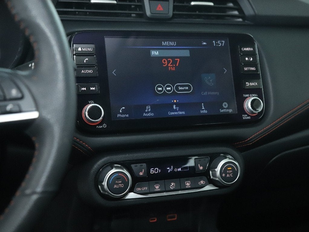 2024 Nissan Versa 1.6 SR