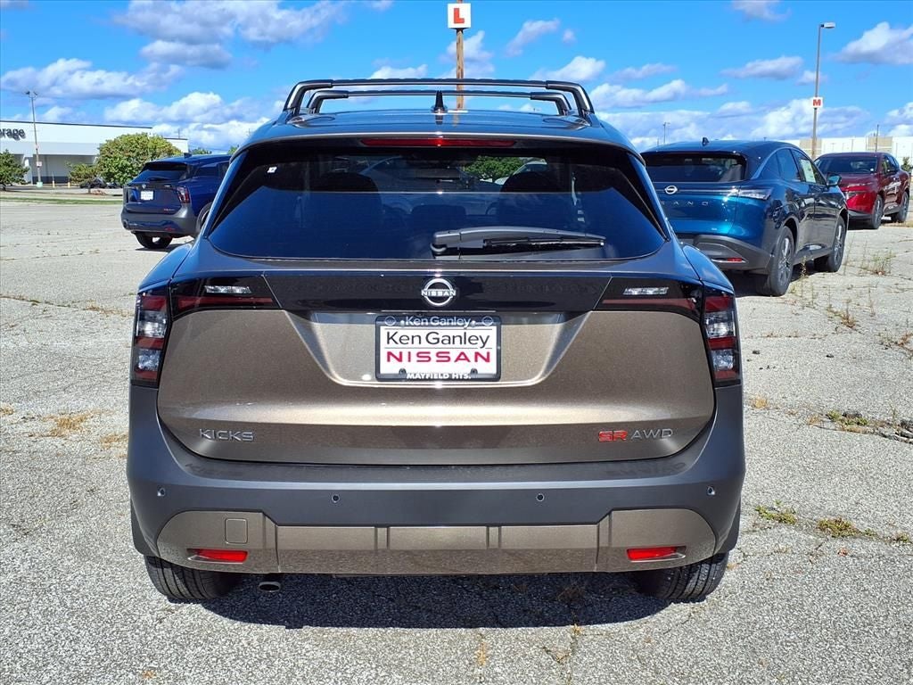 2026 Nissan Kicks SR