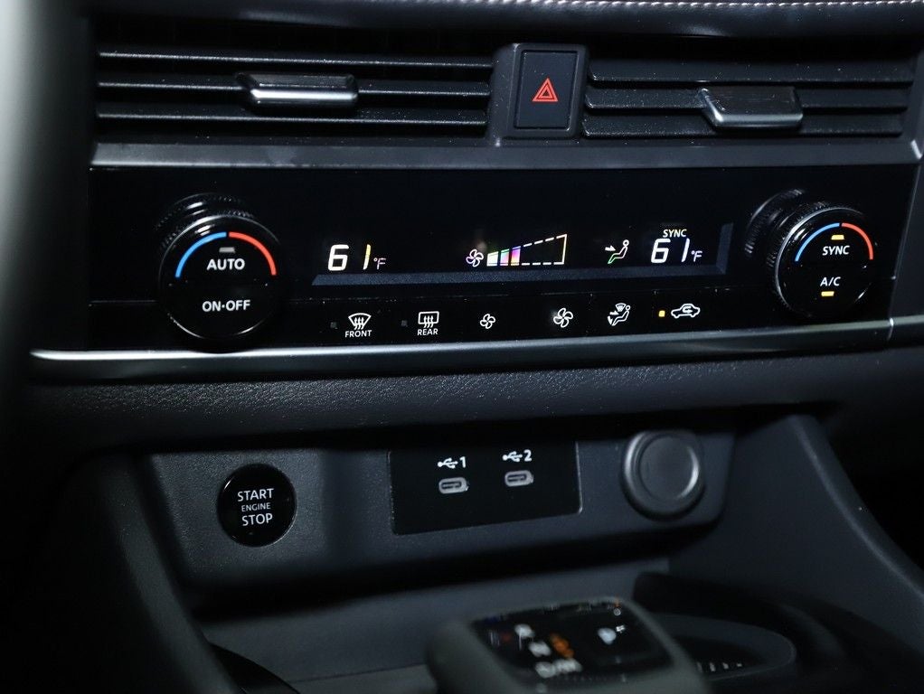 2025 Nissan Rogue SV