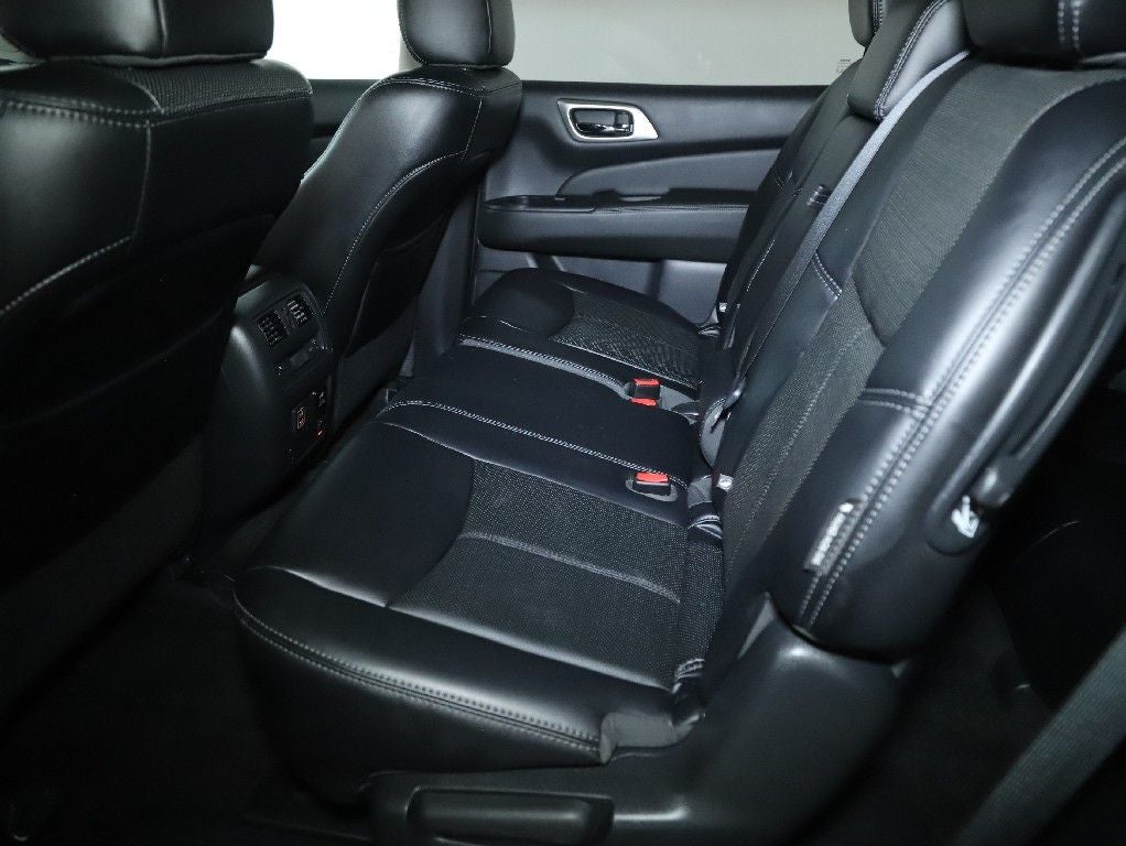 2018 Nissan Pathfinder Platinum