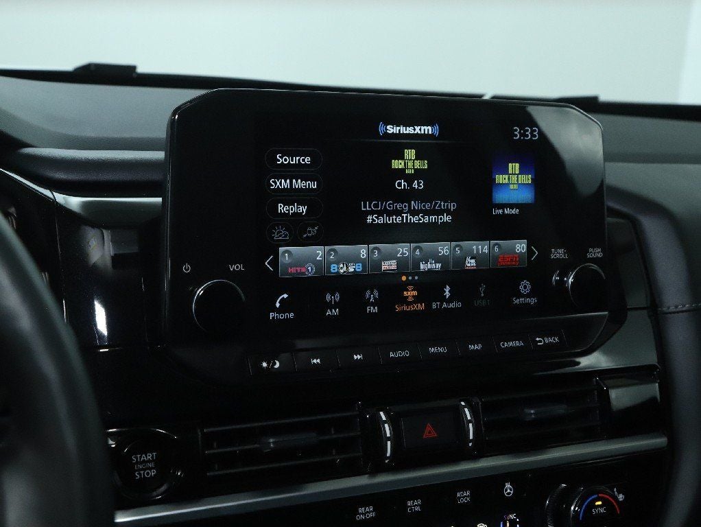 2025 Nissan Pathfinder SL