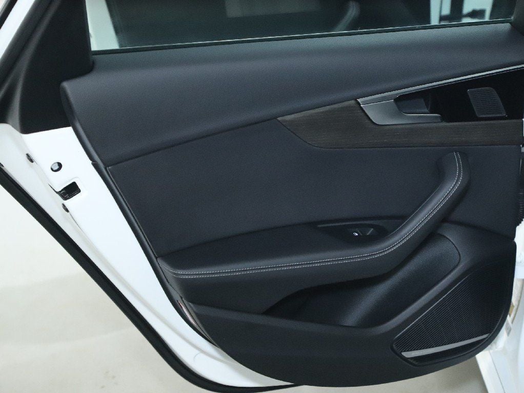 2023 Audi A4 45 S line Premium Plus quattro