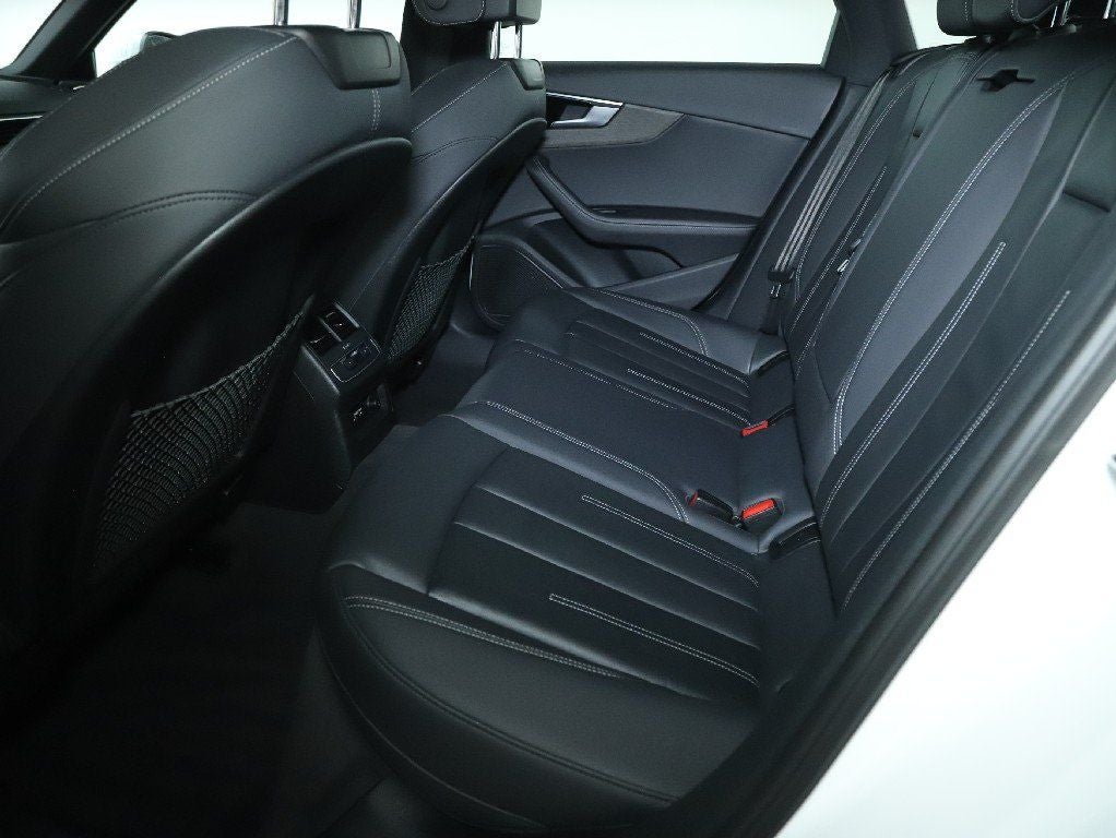 2023 Audi A4 45 S line Premium Plus quattro