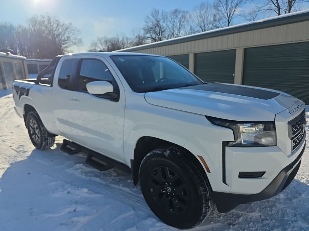 2022 Nissan Frontier SV