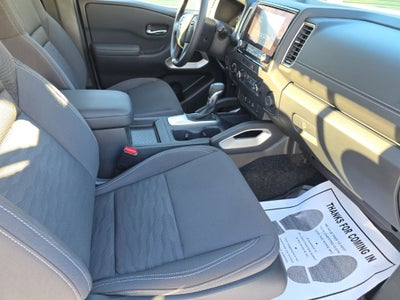 2022 Nissan Frontier SV