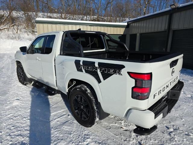 2022 Nissan Frontier SV