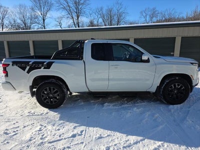 2022 Nissan Frontier SV