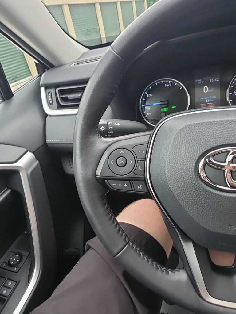 2022 Toyota RAV4 Hybrid XLE