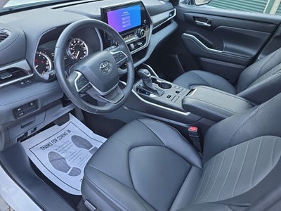 2024 Toyota Highlander XLE