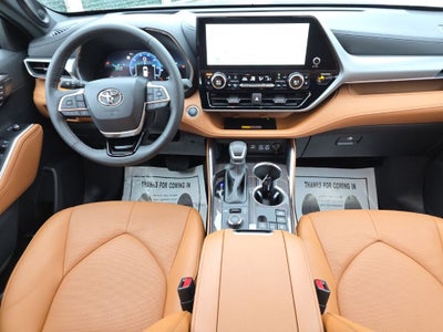 2026 Toyota Highlander Platinum