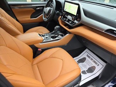 2026 Toyota Highlander Platinum