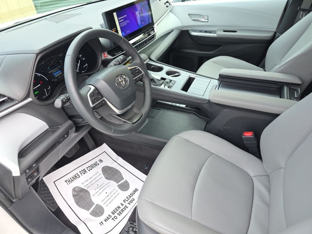 2025 Toyota Sienna XLE 7 Passenger