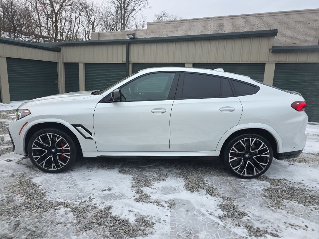 2022 BMW X6 M Base Competition Package
