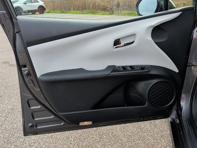 2016 Toyota Prius Four