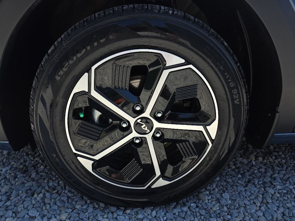 2025 Kia Niro EX