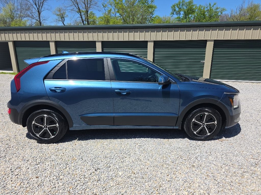 2025 Kia Niro EX