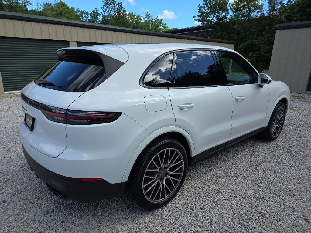 2023 Porsche Cayenne Platinum Edition