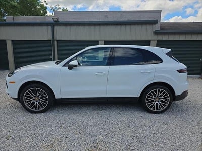 2023 Porsche Cayenne Platinum Edition