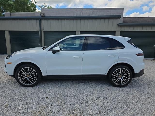 2023 Porsche Cayenne Platinum Edition