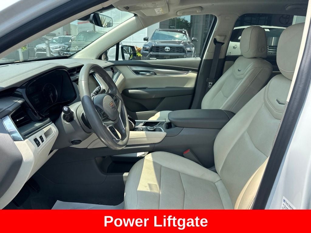 2022 Cadillac XT5 Premium Luxury
