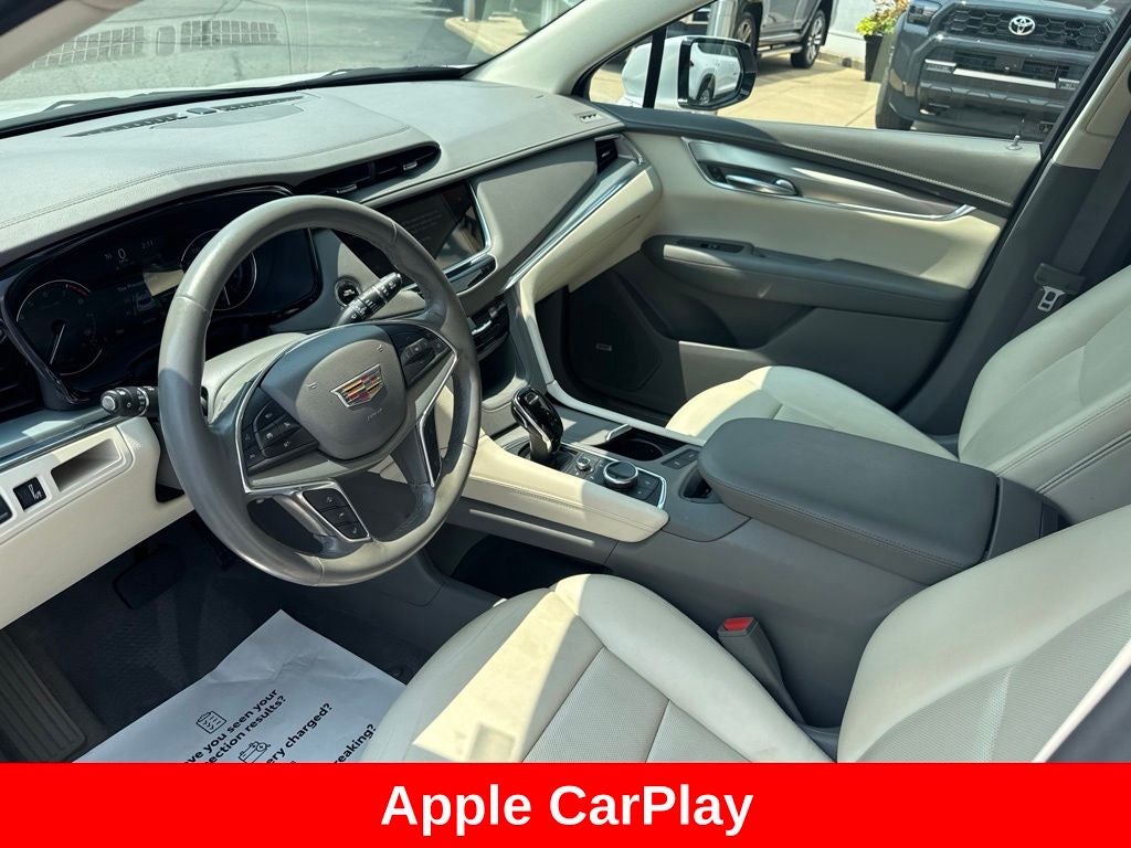2022 Cadillac XT5 Premium Luxury