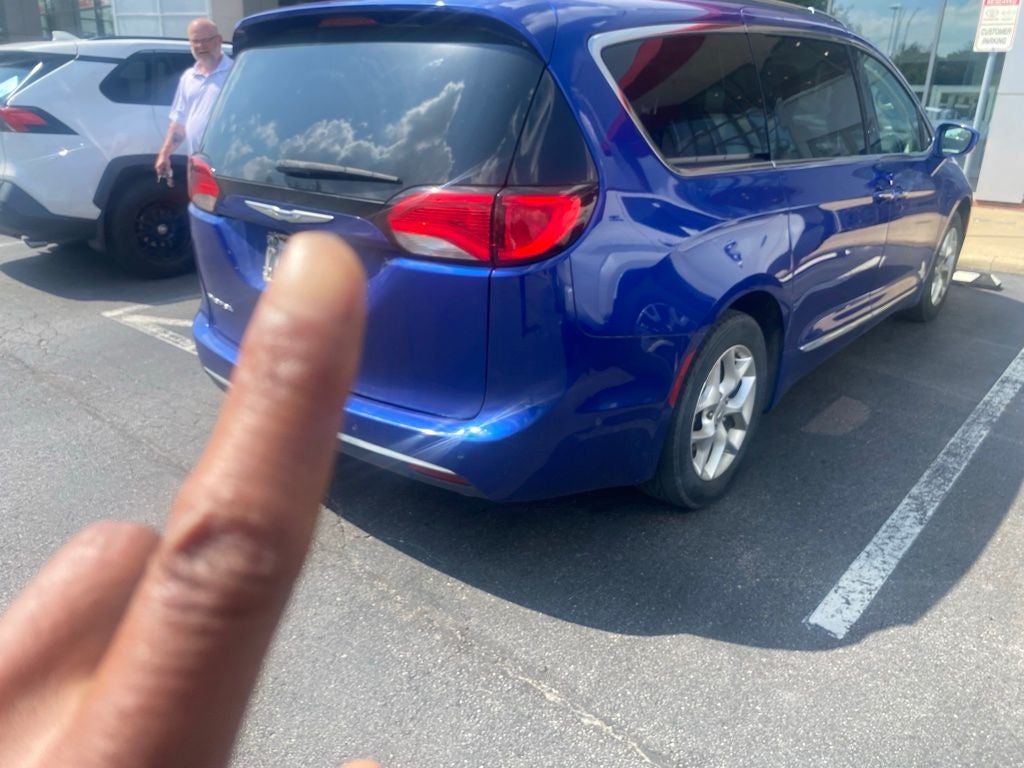 2020 Chrysler Pacifica Touring L
