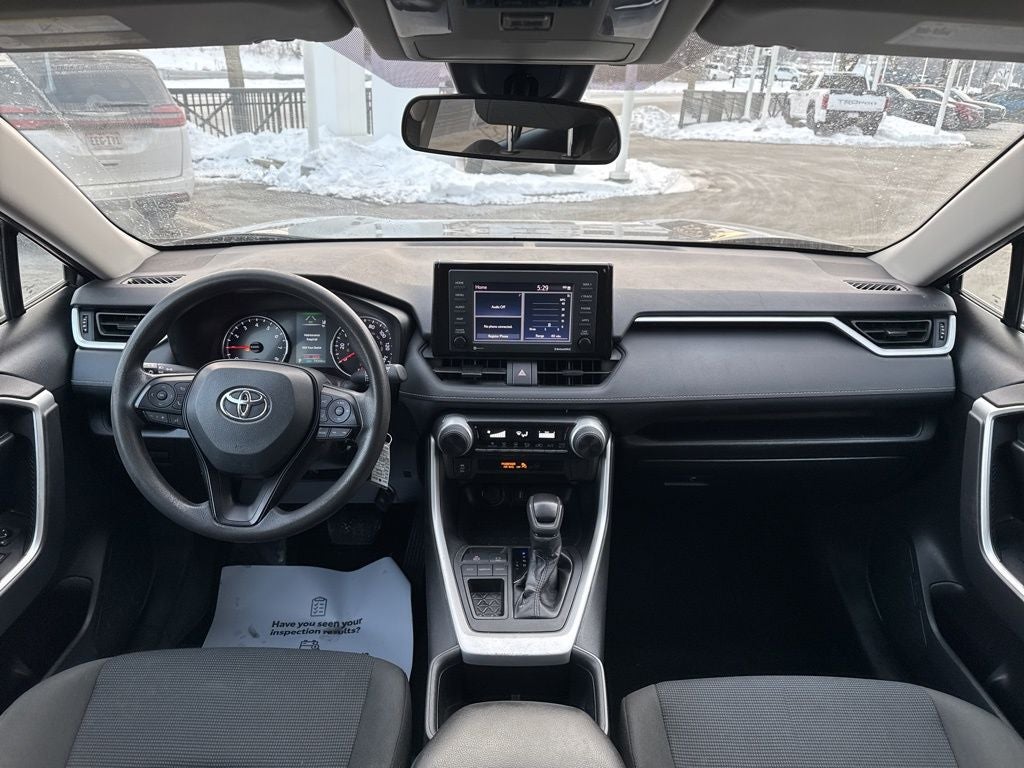 2022 Toyota RAV4 LE