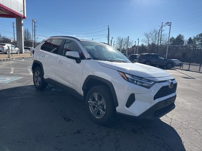 2025 Toyota RAV4 XLE
