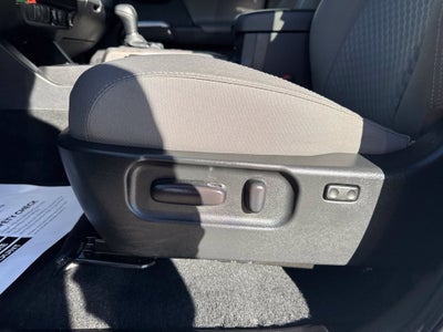 2022 Toyota Tacoma SR5 V6