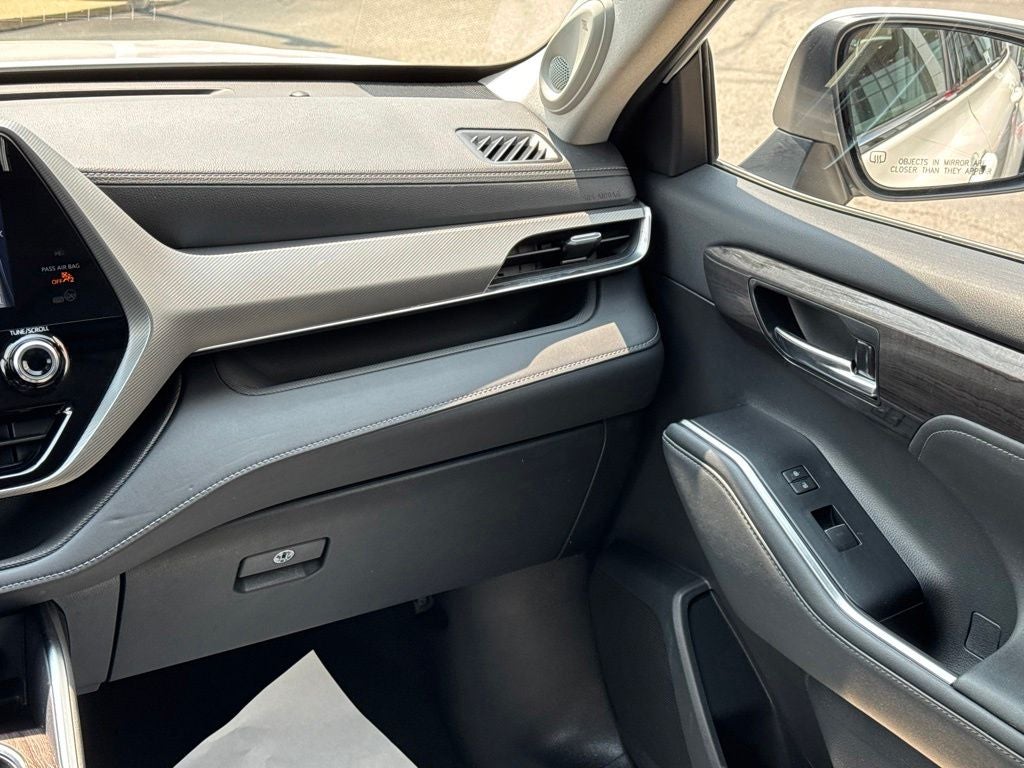 2020 Toyota Highlander Hybrid Platinum