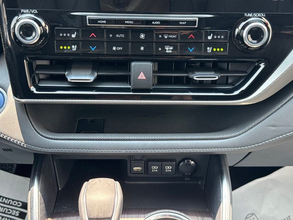 2020 Toyota Highlander Hybrid Platinum
