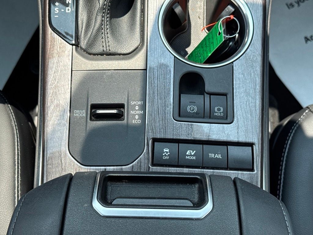 2020 Toyota Highlander Hybrid Platinum