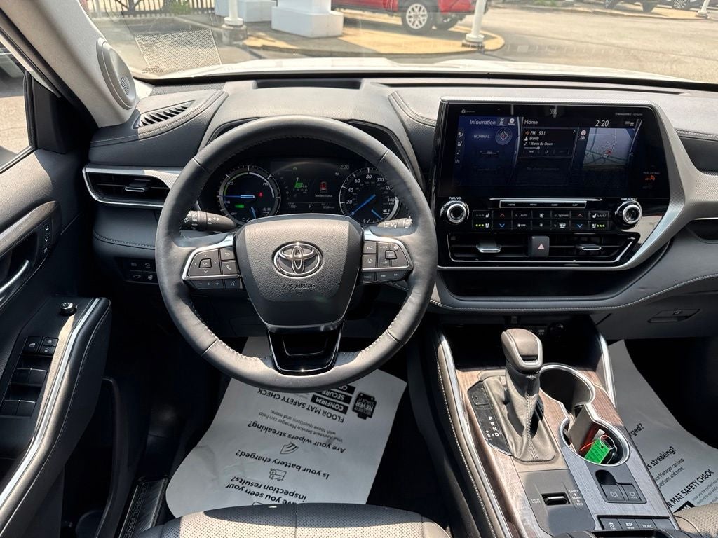 2020 Toyota Highlander Hybrid Platinum