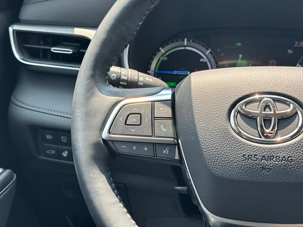 2020 Toyota Highlander Hybrid Platinum