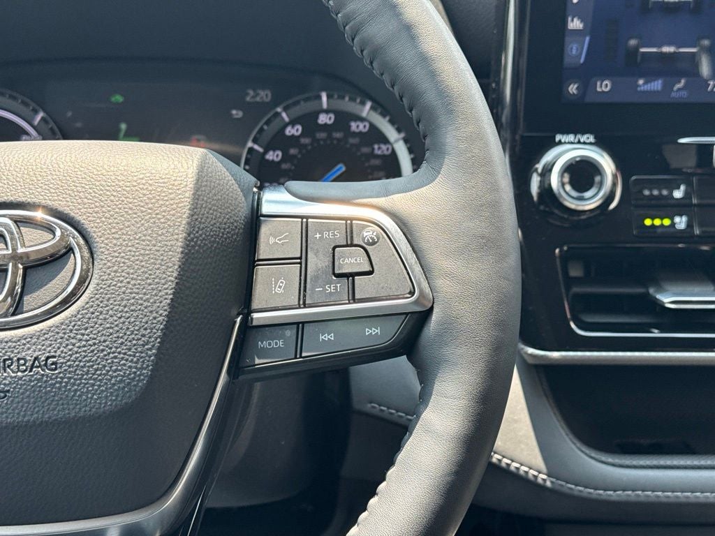 2020 Toyota Highlander Hybrid Platinum