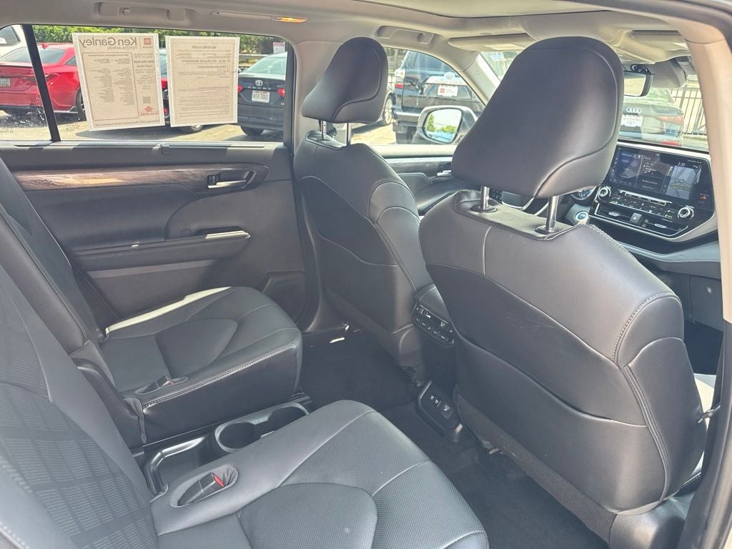 2020 Toyota Highlander Hybrid Platinum