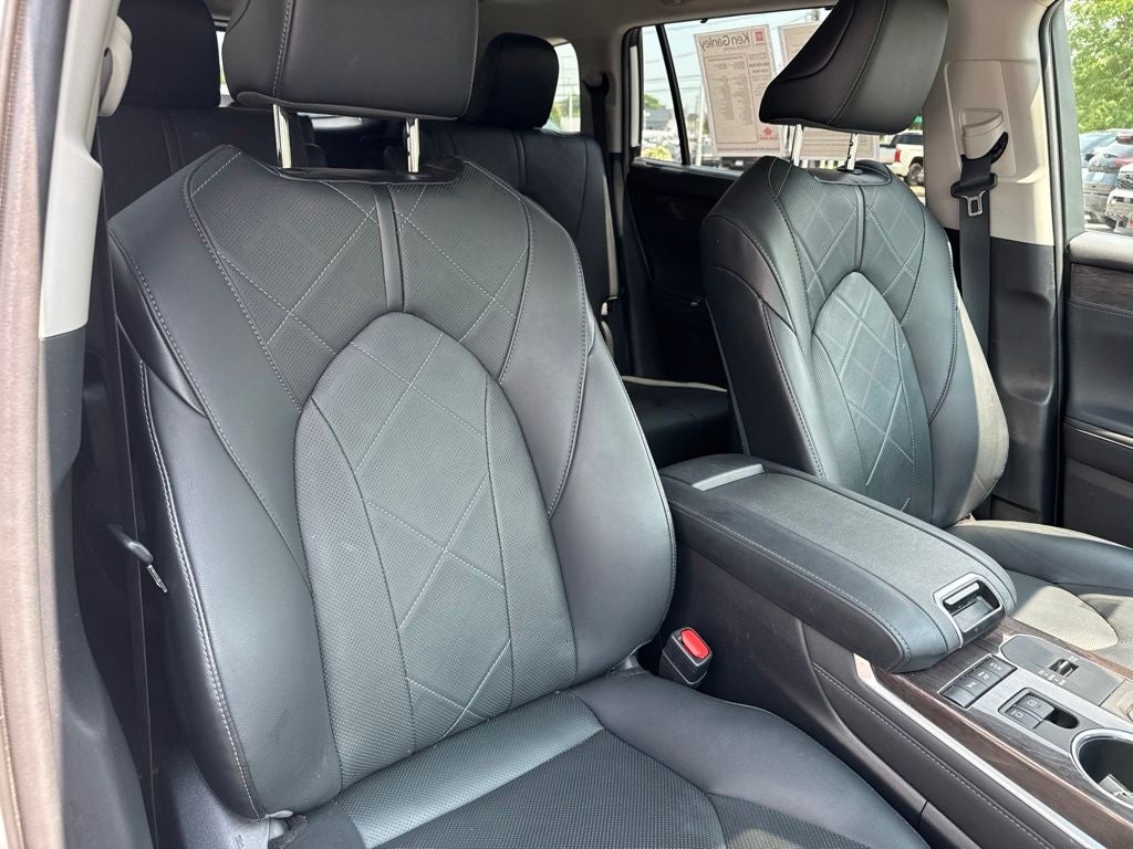 2020 Toyota Highlander Hybrid Platinum
