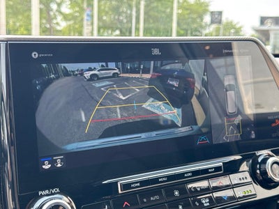 2020 Toyota Highlander Hybrid Platinum