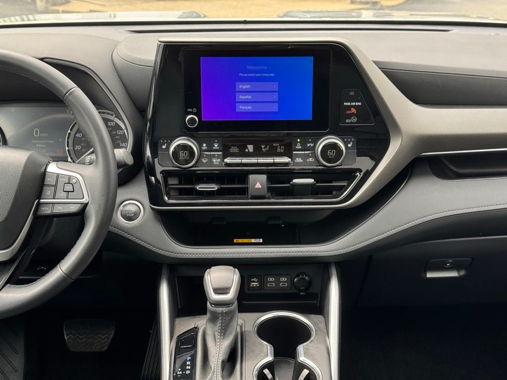 2024 Toyota Highlander XLE