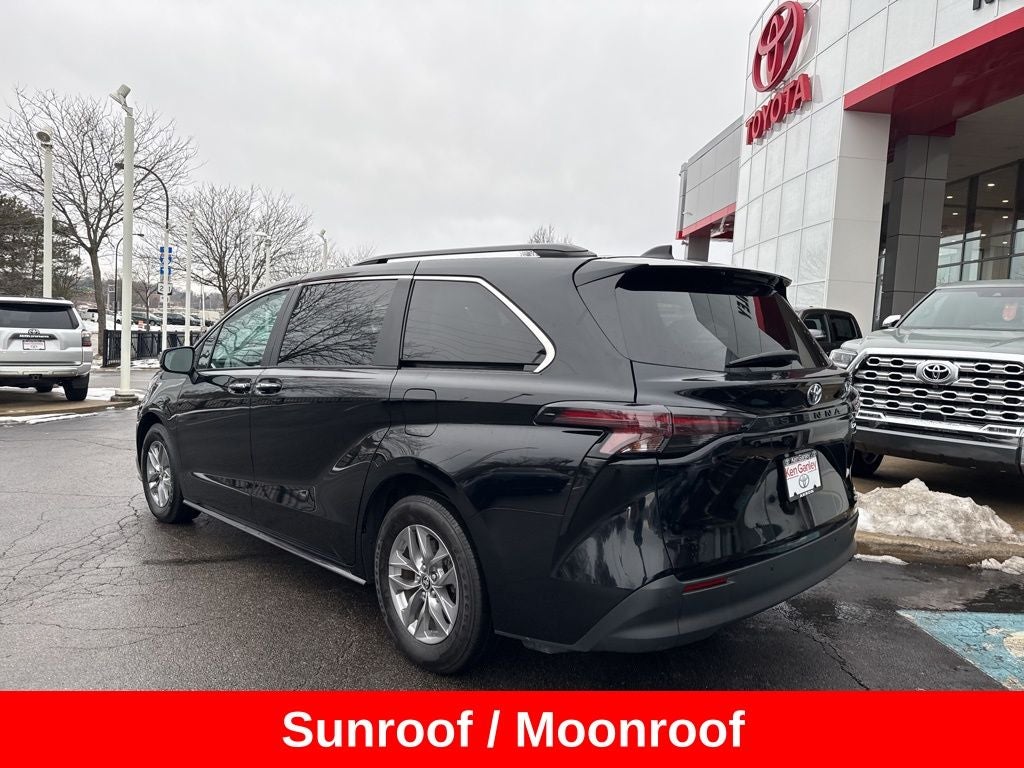 2024 Toyota Sienna XLE