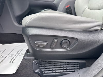 2023 Toyota Sienna XLE 8 Passenger