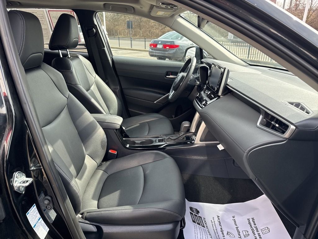 2022 Toyota Corolla Cross XLE