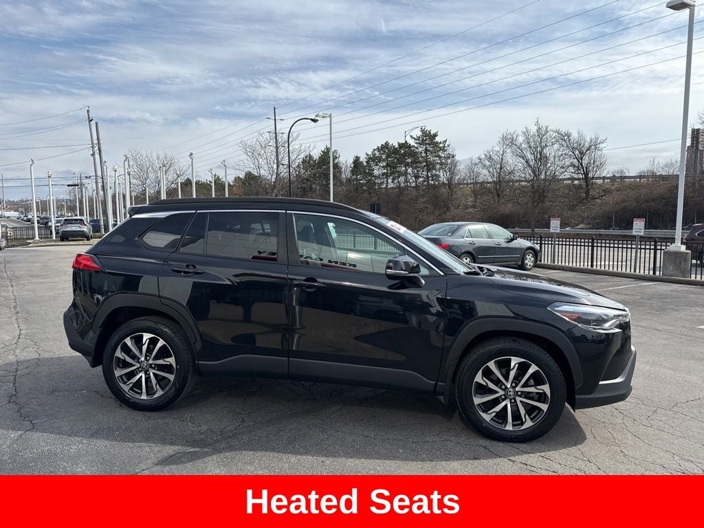 2022 Toyota Corolla Cross XLE