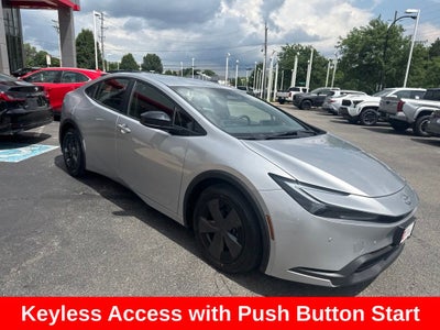 2025 Toyota Prius LE