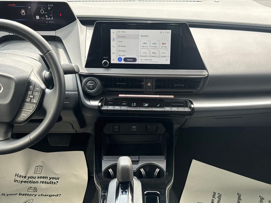 2025 Toyota Prius LE